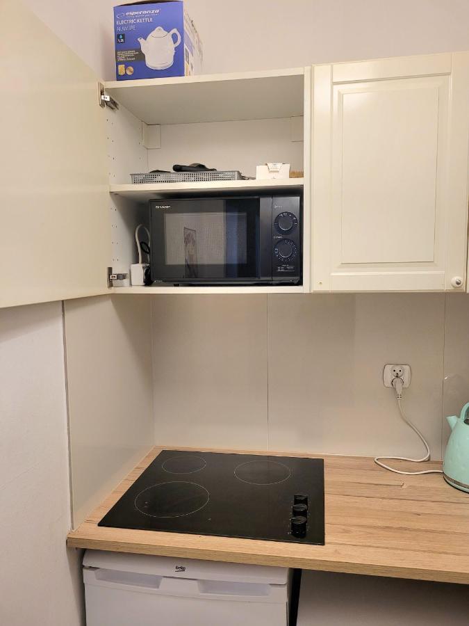 Apartamento Sara -Mikolajska - Rynek - Netflix Hydromassage Cracovia Exterior foto