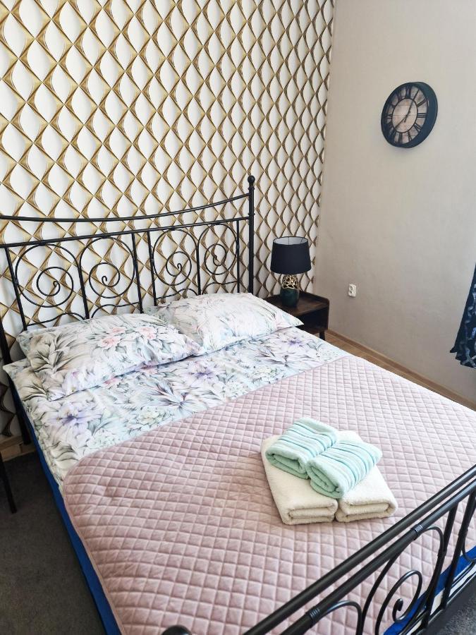Apartamento Sara -Mikolajska - Rynek - Netflix Hydromassage Cracovia Exterior foto