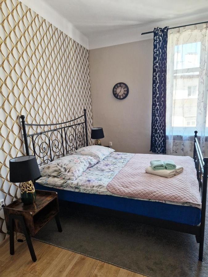 Apartamento Sara -Mikolajska - Rynek - Netflix Hydromassage Cracovia Exterior foto