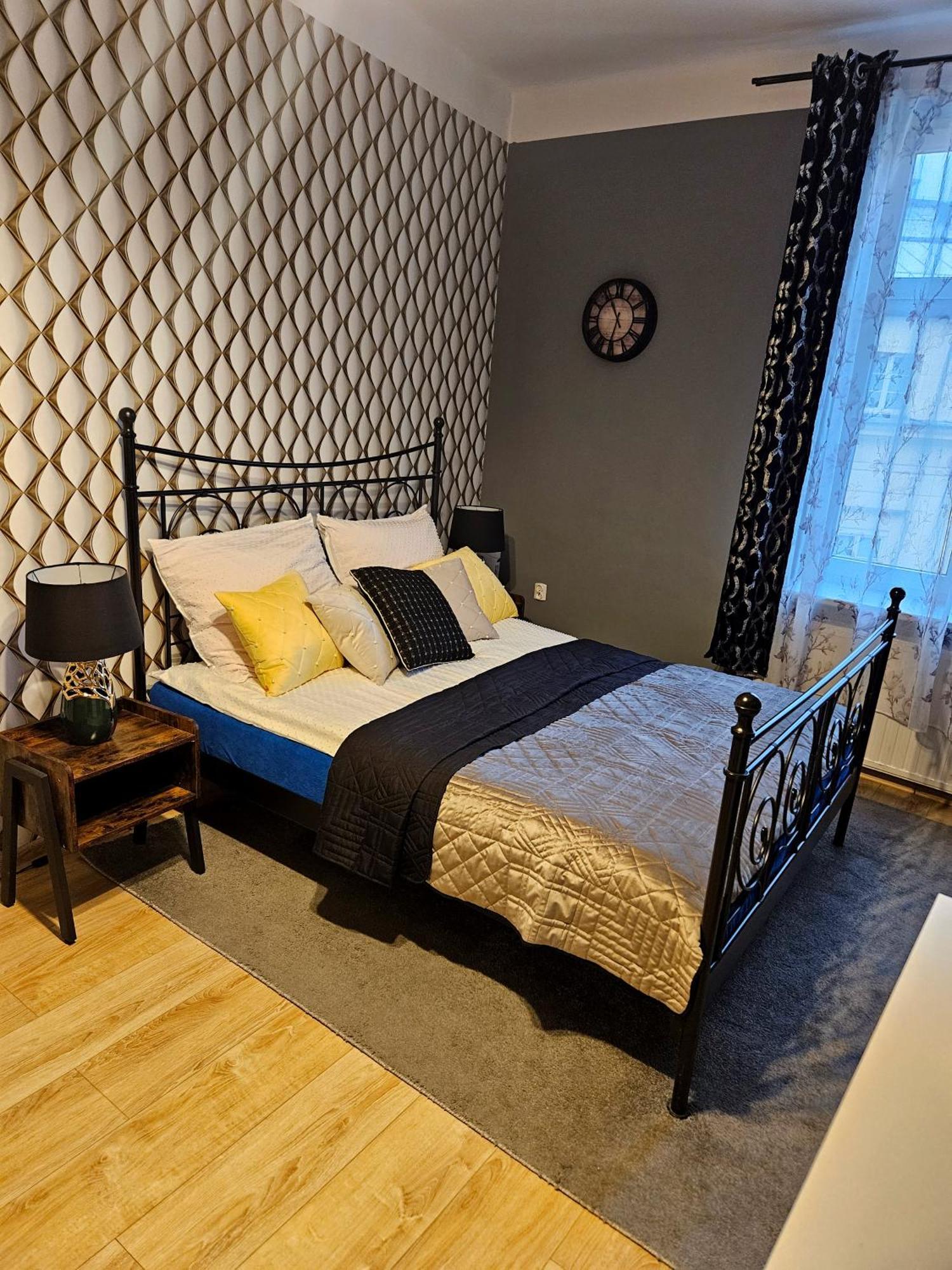 Apartamento Sara -Mikolajska - Rynek - Netflix Hydromassage Cracovia Exterior foto